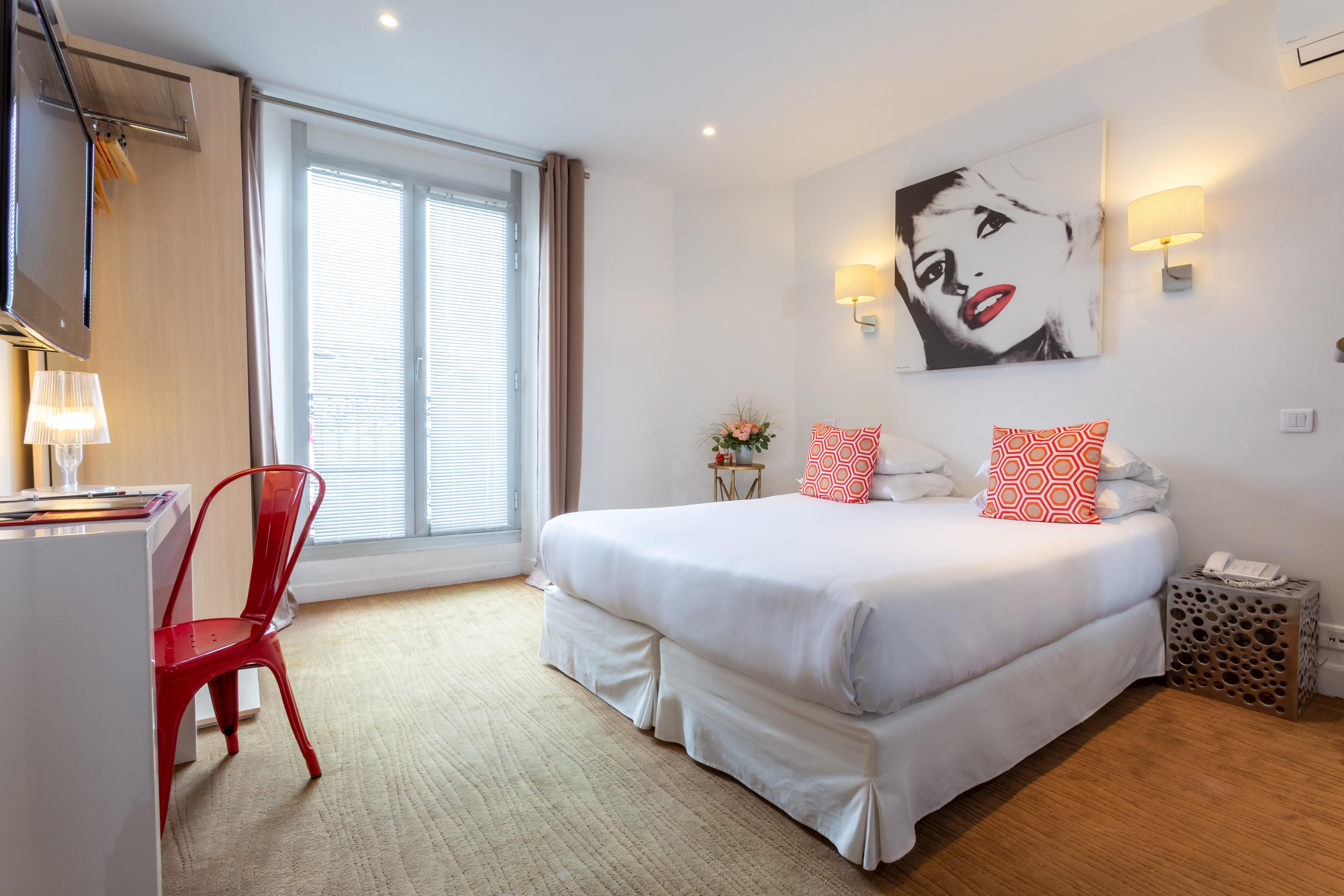 Hotel Colette Centre 4*